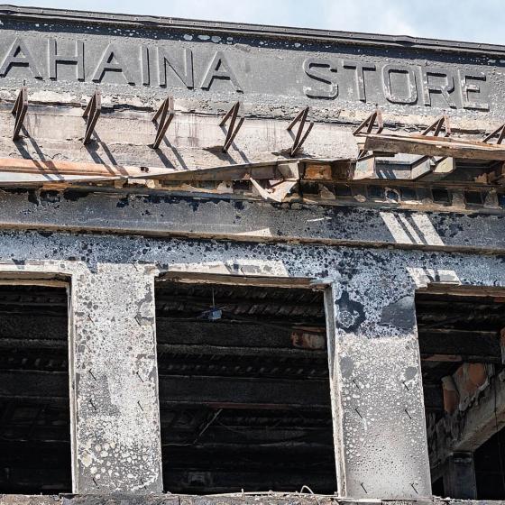 Picture of the burned building of the Lahaina Store in Maui.