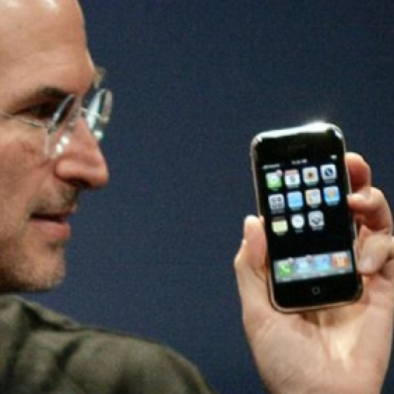 steve jobs with iphone